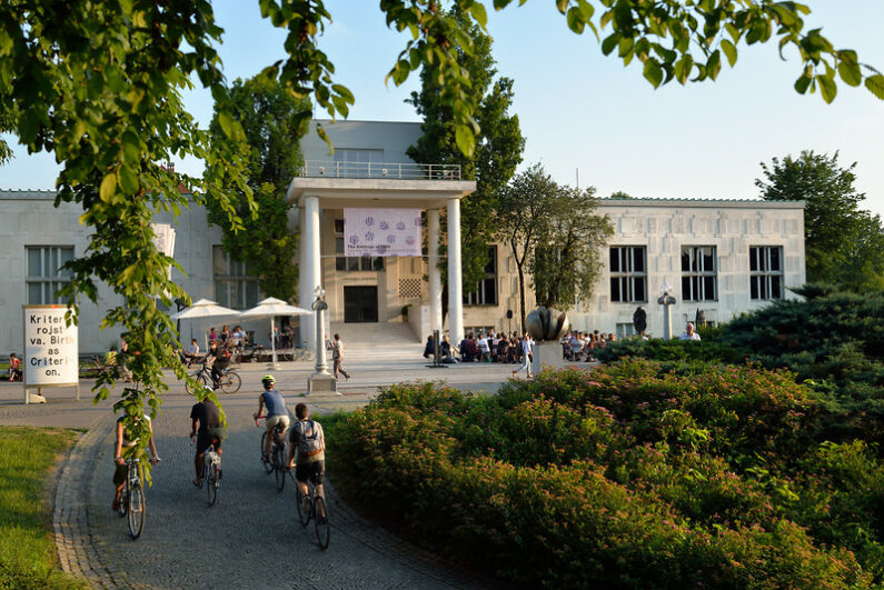 5 sekretnych tarasów w ogromnym parku w Lublanie (Tivoli)
